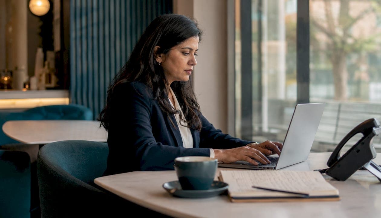 Internet and Phone for Business: Ontario's 2026 Provider Guide