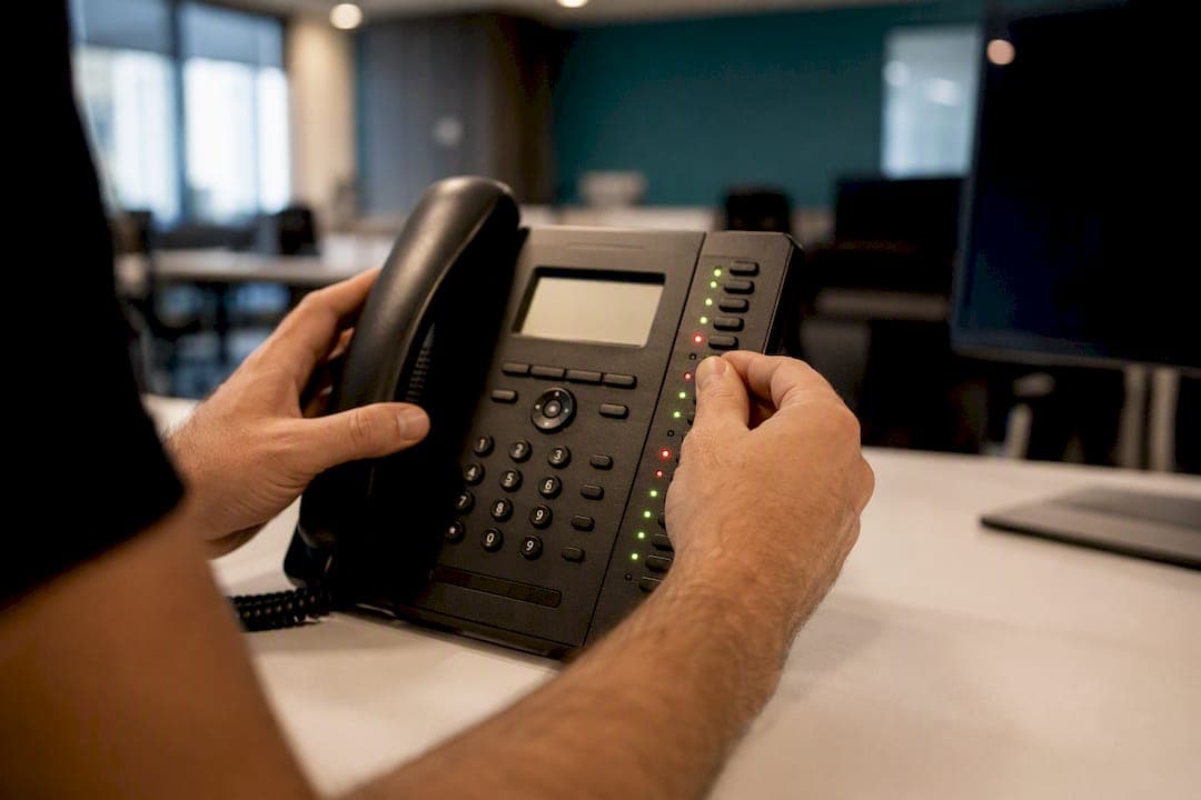 Busy Lamp Field (BLF): What Office Managers Need to Know
