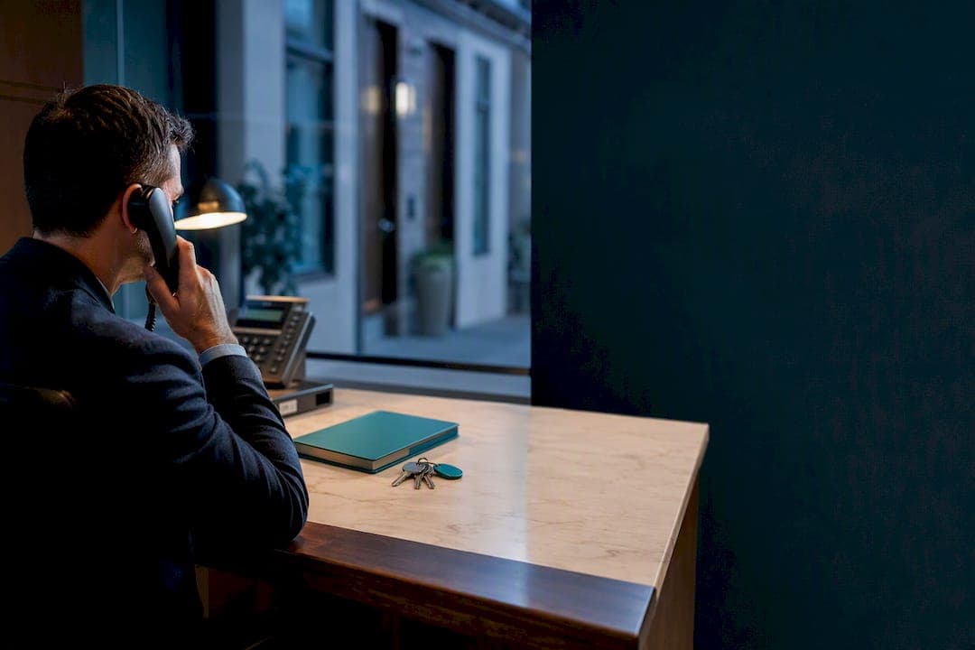5 Phone Features Property Managers Need for Faster Repairs